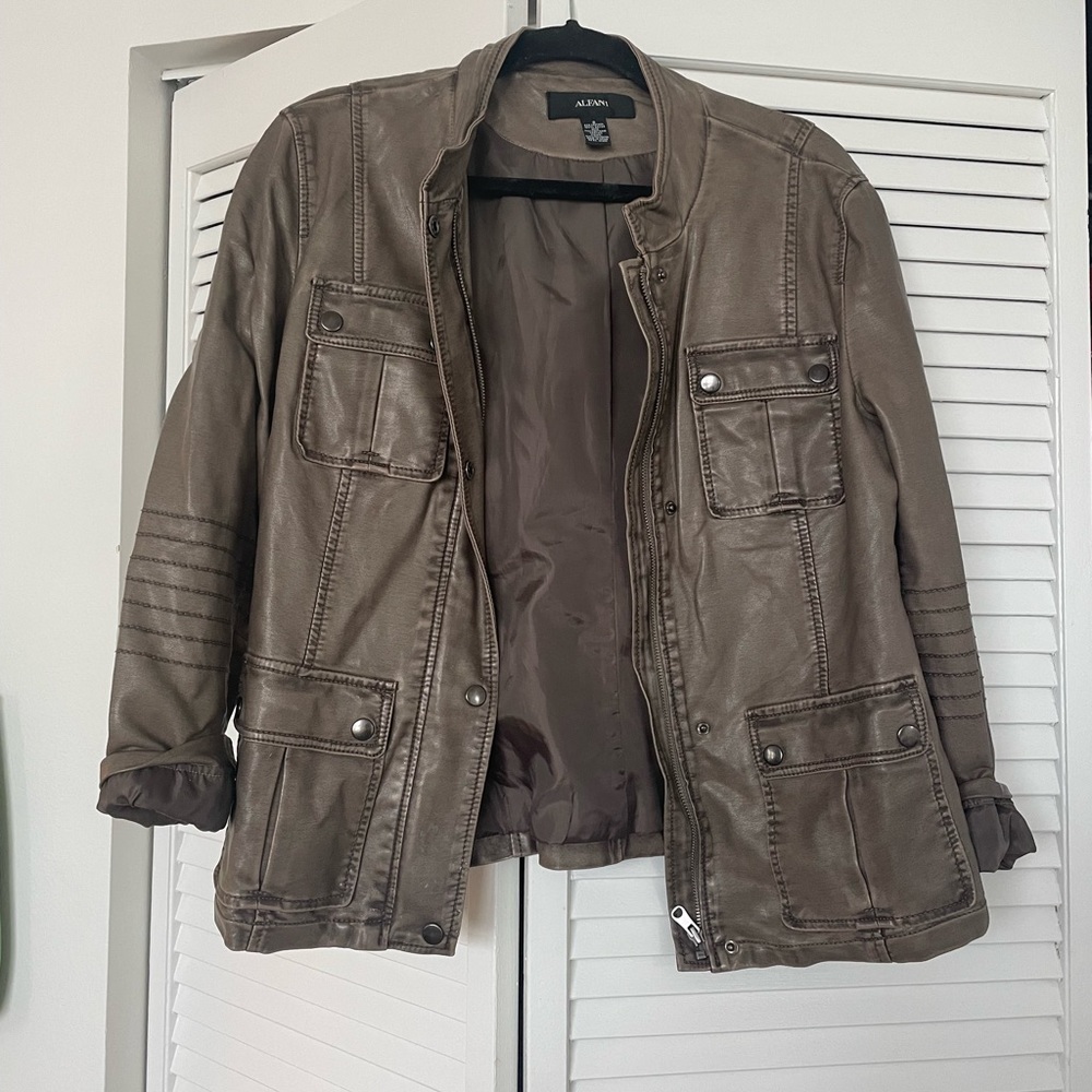 Alfani faux leather jacket size 8